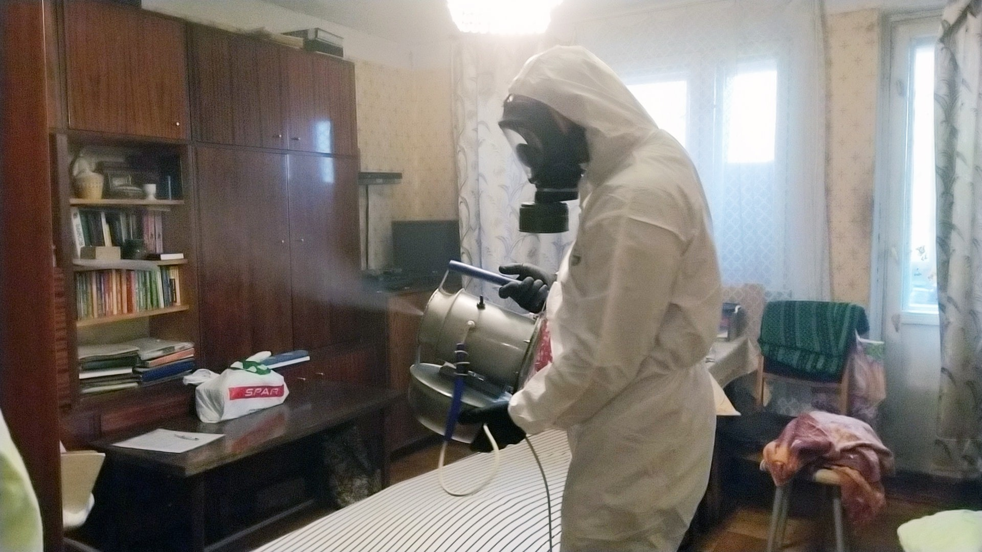 ФОТО Безопасны ли препараты для дезинсекции в Никольском? | подробно